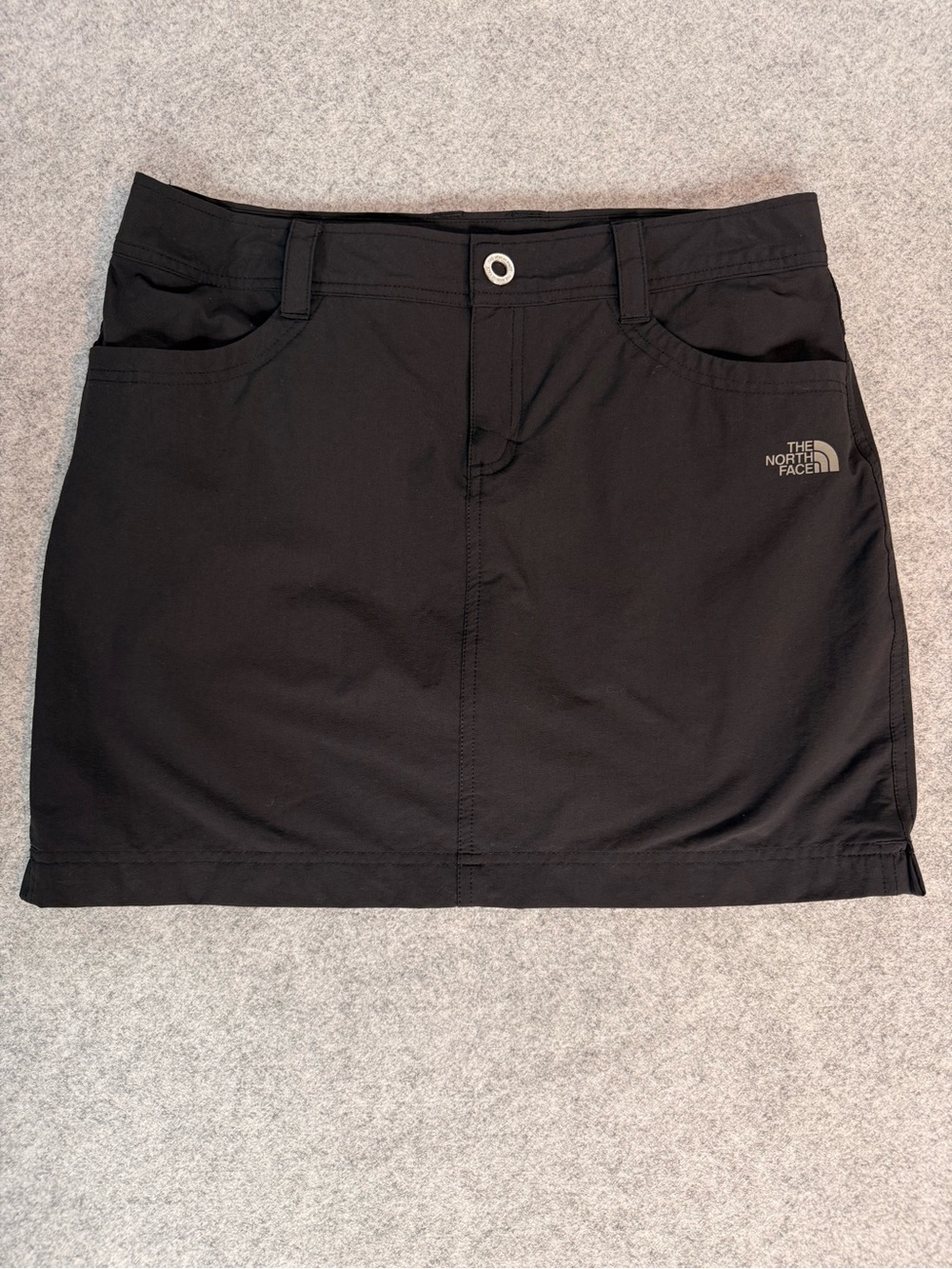 The North Face Women’s Black Performance Skort Size 8 Hiking Outdoor Athletic